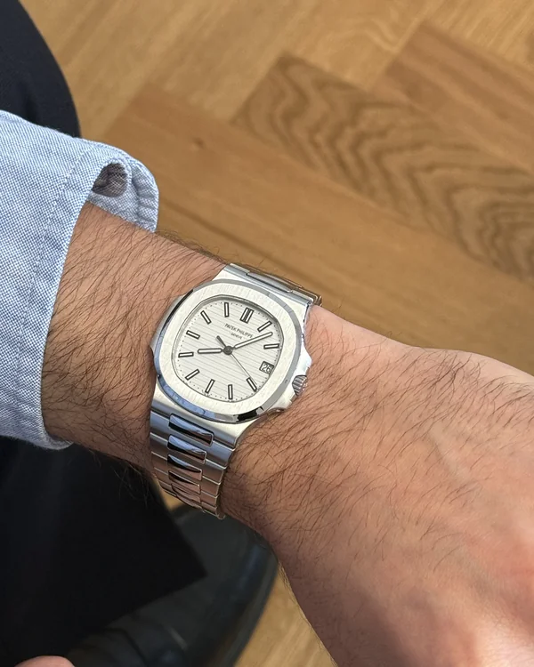Patek Philippe World Time am Handgelenk
